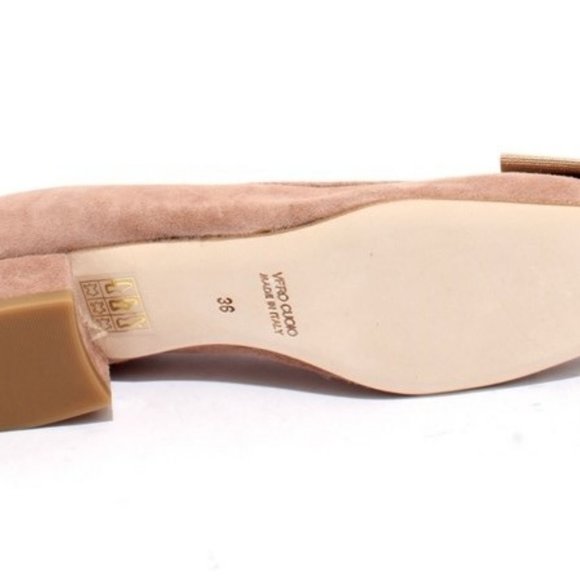 ITALIAN Beige Suede Leather Gold Bow Shoes - Picture 8 of 8